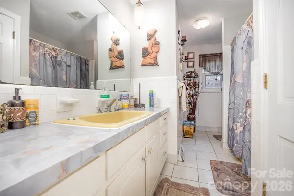 514 Idlewood DR, Salisbury, NC 28144
