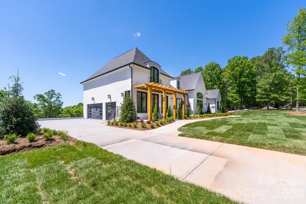 18304 Rosapenny RD, Charlotte, NC 28278