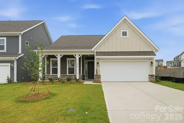 5068 Duval CIR, Tega Cay, SC 29708