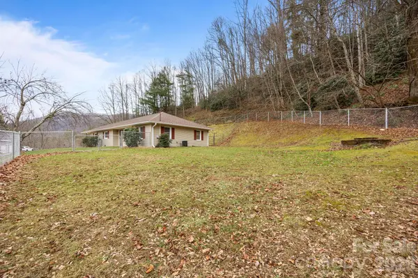 82 Greasy Cove RD, Leicester, NC 28748