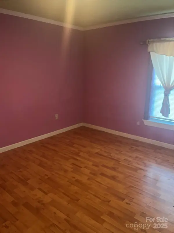 6341 Macon ST, Charlotte, NC 28208