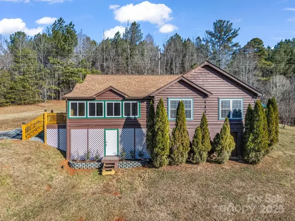 526 River RD, Rutherfordton, NC 28139
