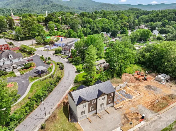 41 Richland ST, Waynesville, NC 28786