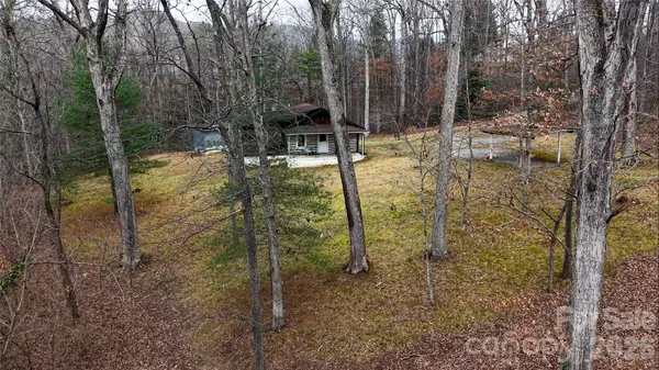 67 Shawnee TRL, Asheville, NC 28805