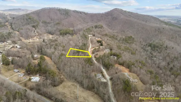104 Glenhaven DR, Marion, NC 28752