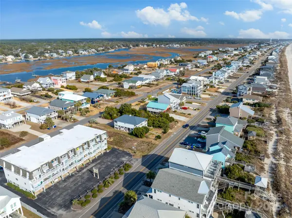 2714 W Beach DR, Oak Island, NC 28465