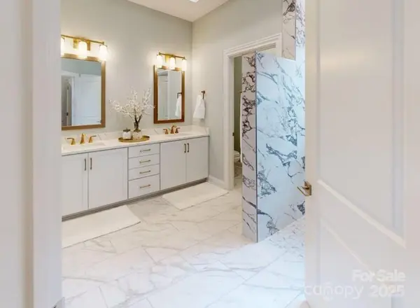 4172 Creek Bridge CIR, Charlotte, NC 28213