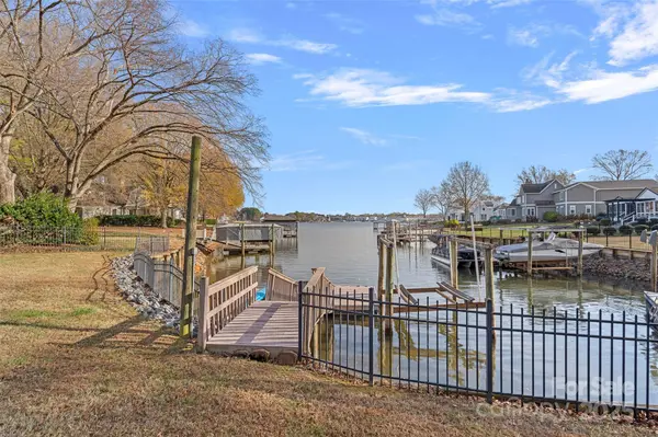 18032 Nantz RD, Cornelius, NC 28031