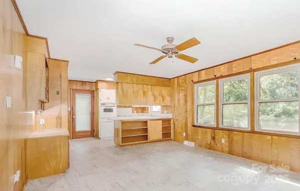 1303 Hunt ST, Shelby, NC 28152