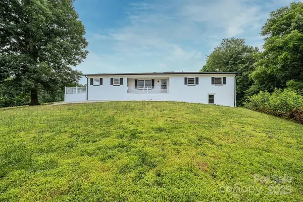 3398 Shamrock HTS, Hudson, NC 28638