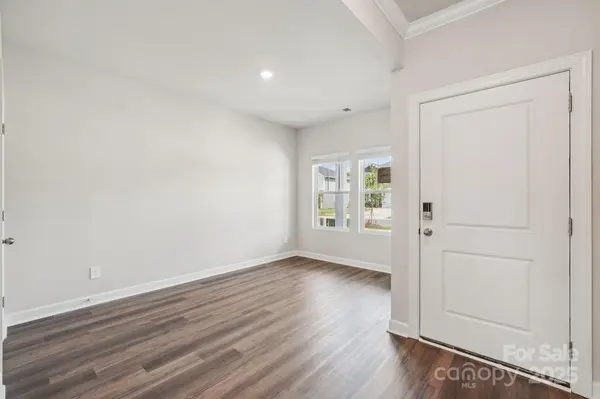2073 Sunflower CIR, Newton, NC 28658