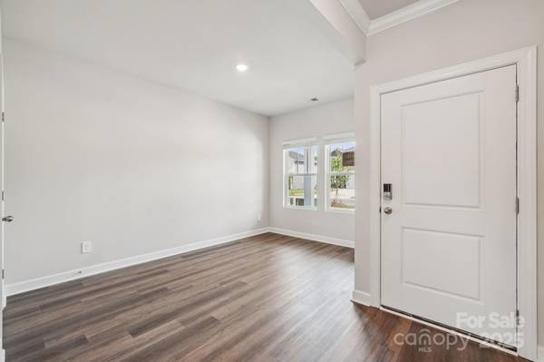 2073 Sunflower CIR, Newton, NC 28658
