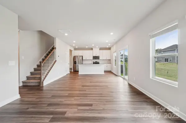 2073 Sunflower CIR, Newton, NC 28658