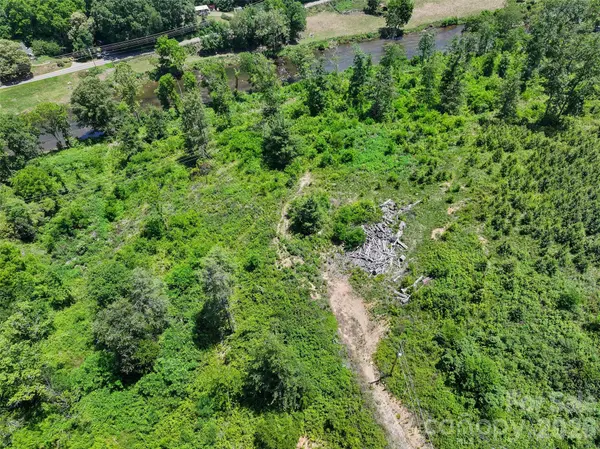 347 Richland Creek RD, Clyde, NC 28721