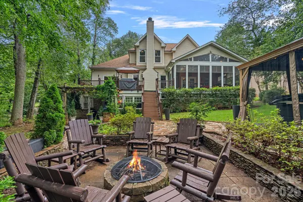 172 Tawny Bark DR, Mooresville, NC 28117