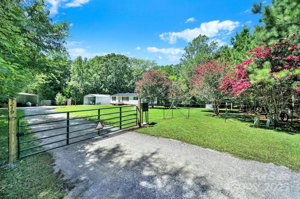 1219 Neely Smith LN, Gastonia, NC 28056