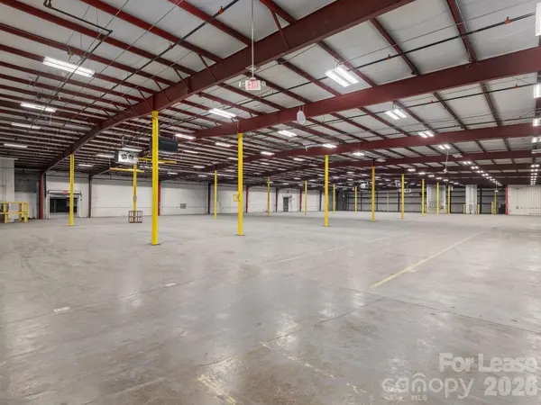 111 Old Bee Tree RD #2, Swannanoa, NC 28804