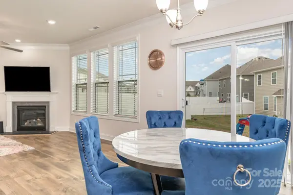 9727 White Chapel DR NW, Concord, NC 28027