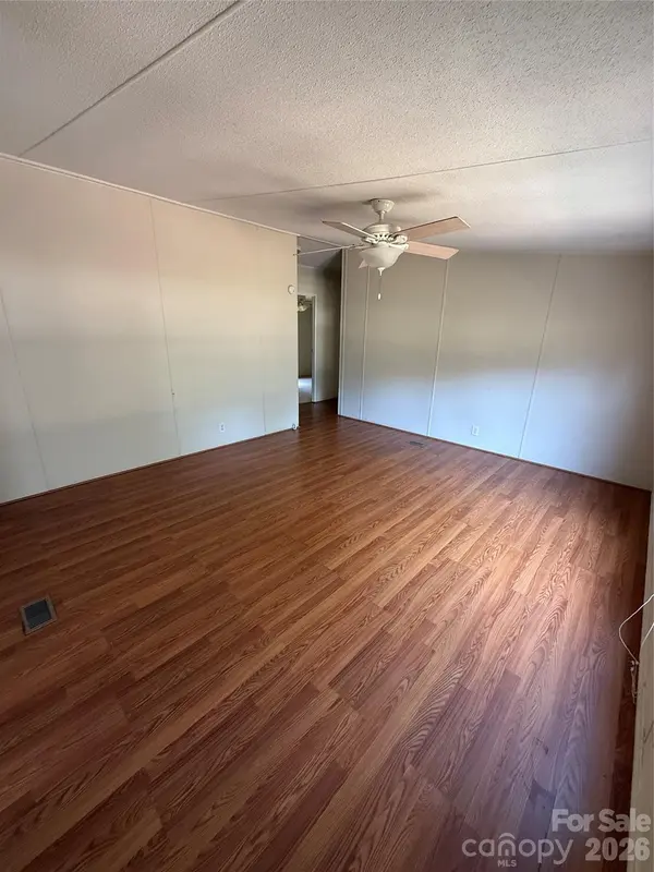 2423 Stones Throw CT, Lenoir, NC 28645