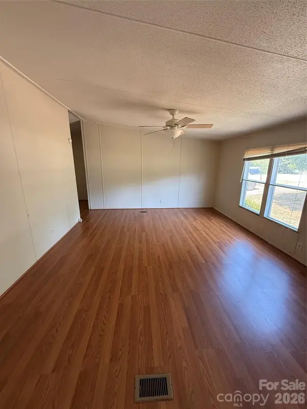 2423 Stones Throw CT, Lenoir, NC 28645