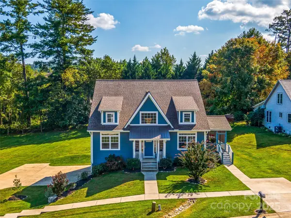 10 Warbler DR, Fletcher, NC 28732