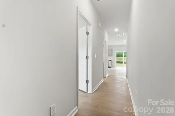 940 Leyna CT, Newton, NC 28658