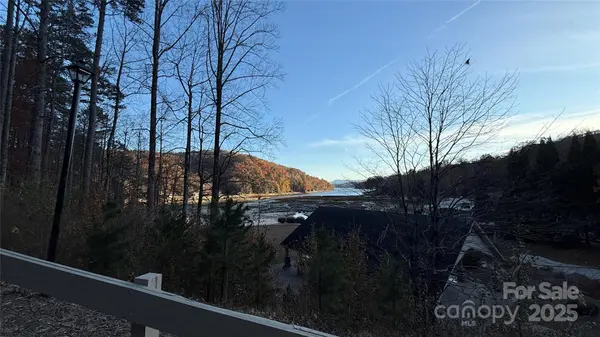 0 Quail Ridge RD, Lake Lure, NC 28746