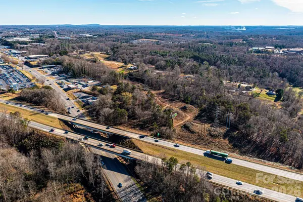 400 US 70 HWY SE, Hickory, NC 28602