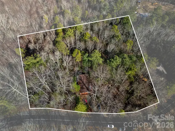 177 Walelu CT, Brevard, NC 28712