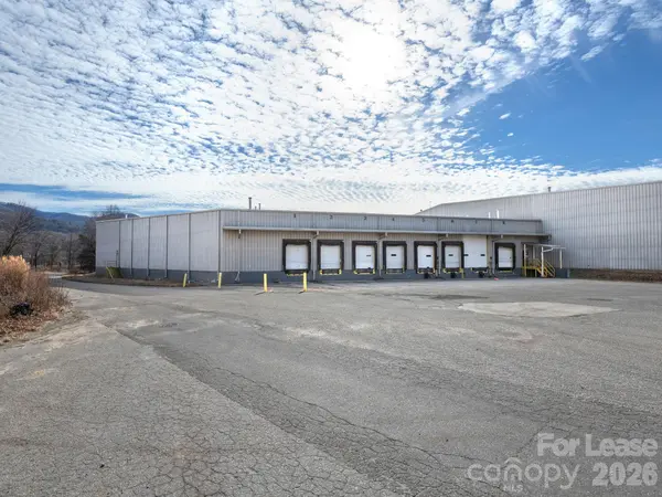 875 Warren Wilson RD #8, Swannanoa, NC 28778