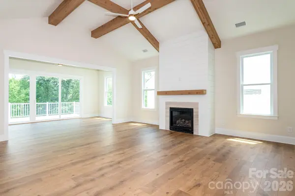13006 Hazelbrook LN, Cornelius, NC 28031