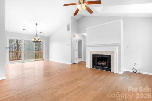 177 Highland Woods CT, Denver, NC 28037