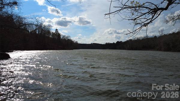 3111 Catawba RD, Great Falls, SC 29055