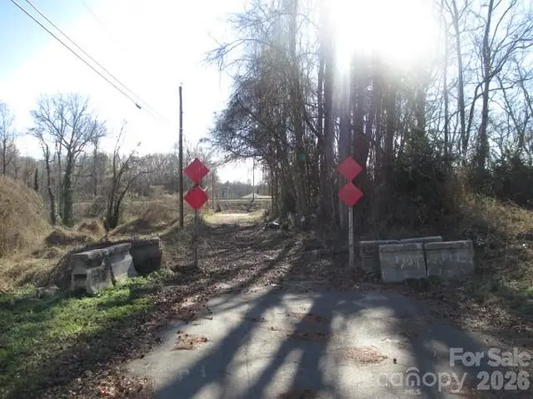 2852 Bradford ST, Gastonia, NC 28054