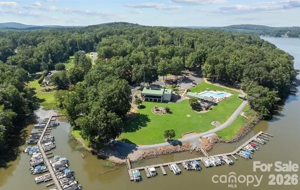 1866 Fairfield RD, Mount Gilead, NC 27306
