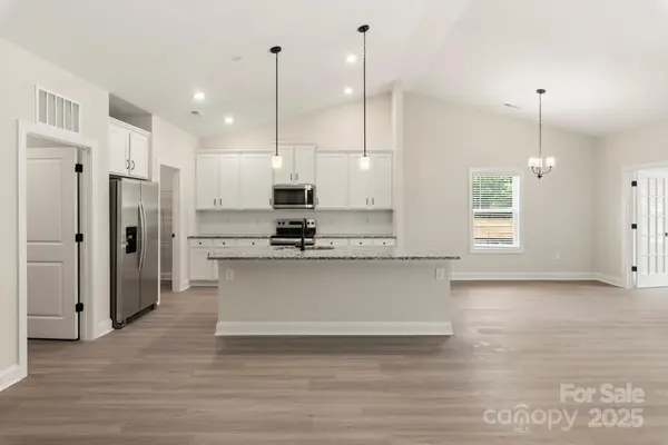 107 Tradesmen TRL, Troutman, NC 28166