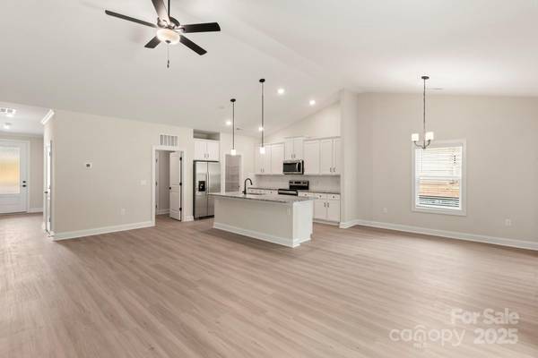 107 Tradesmen TRL, Troutman, NC 28166