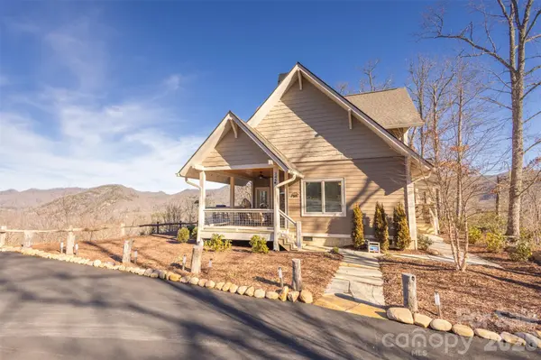 346 Birdymay DR, Tuckasegee, NC 28783