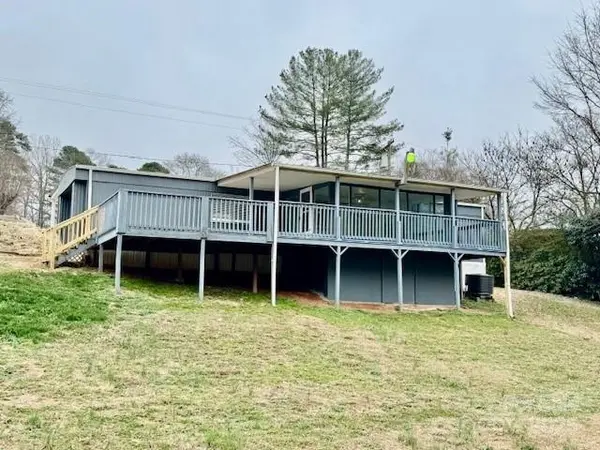 350 39th Street PL SW, Hickory, NC 28602