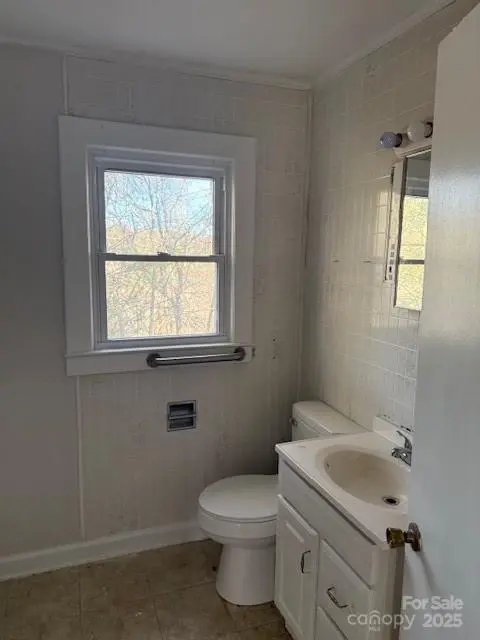 171 Oakdale DR, Spruce Pine, NC 28777