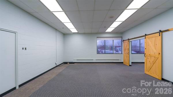 128 Bingham RD #Suite 400/600/700, Asheville, NC 28806