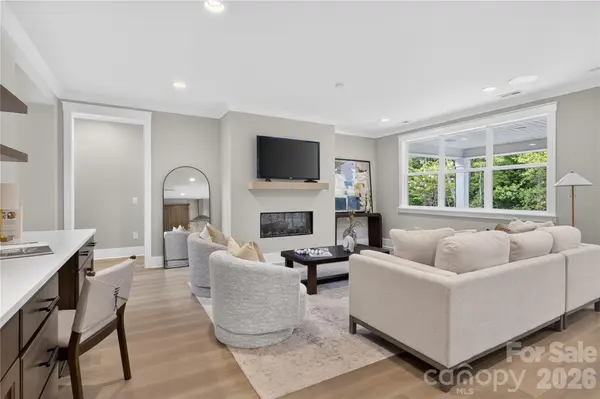 10934 Old Ravine TRL, Huntersville, NC 28078