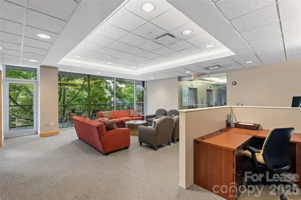 82 Patton AVE #203, Asheville, NC 28801