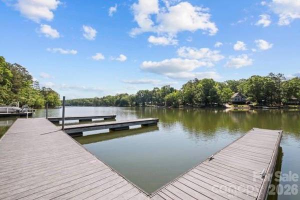 1026 Emerald Bay DR, Salisbury, NC 28146