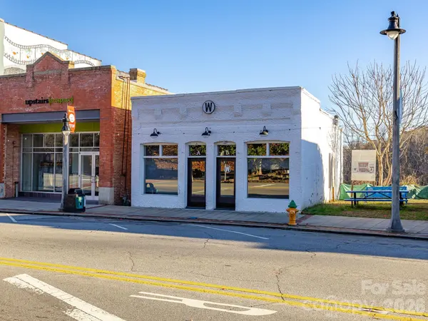 55 S Trade ST, Tryon, NC 28782