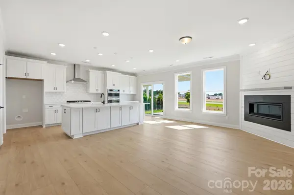 3077 Founding Fathers DR, Gastonia, NC 28056