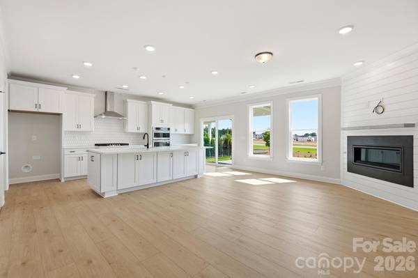 3077 Founding Fathers DR, Gastonia, NC 28056