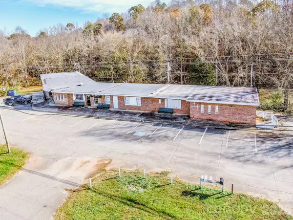 2327 Shelton AVE, Statesville, NC 28677