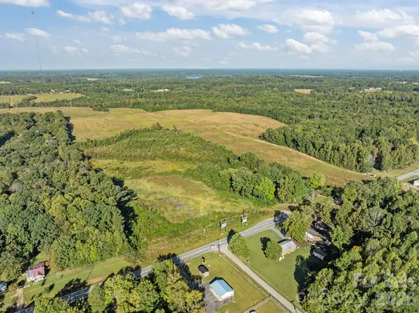 9135 US 220 Alternate HWY N, Randleman, NC 27317