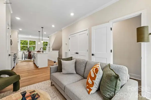719 Silvertree WAY, Charlotte, NC 28205